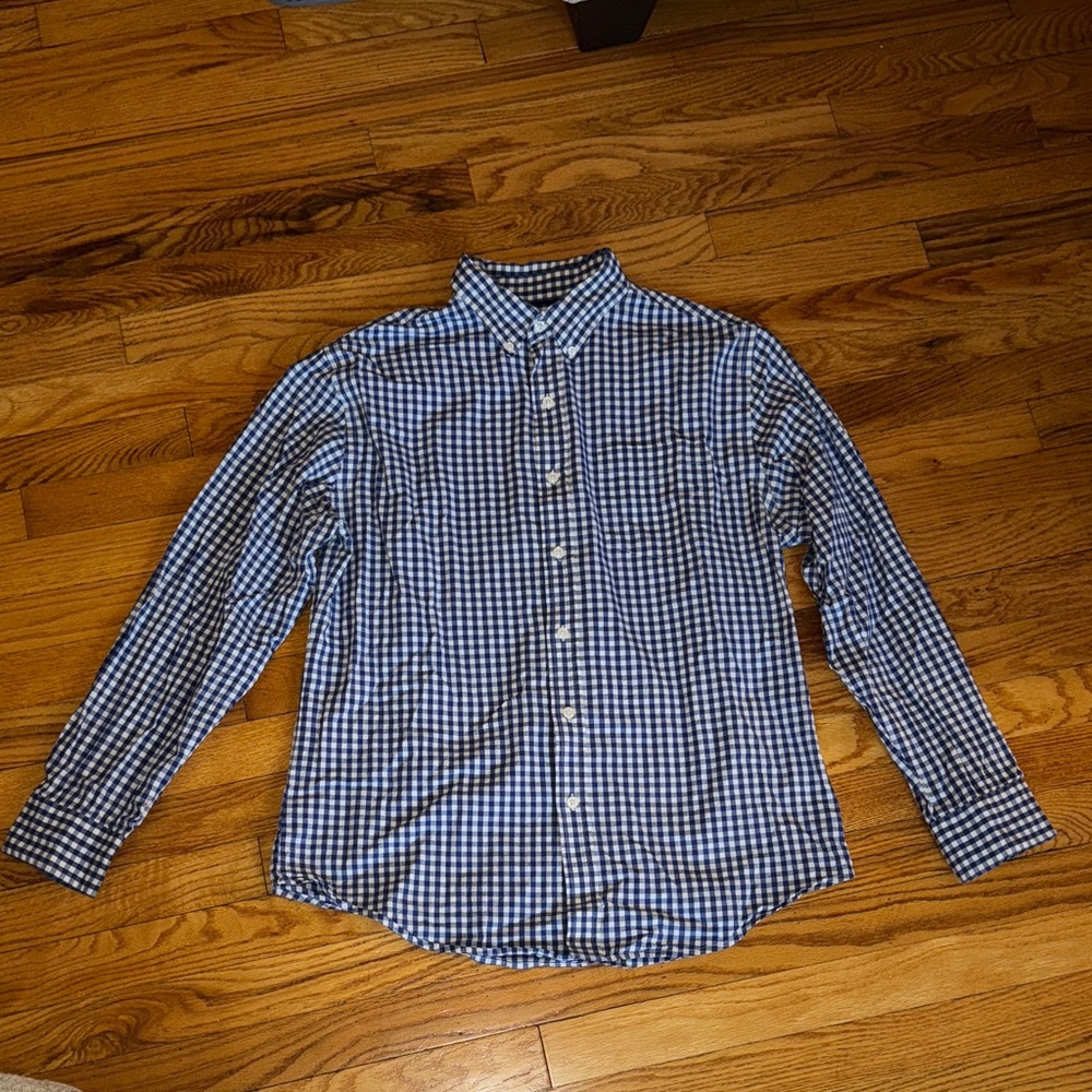 Men’s Croft & Barrow Button Down Shirt